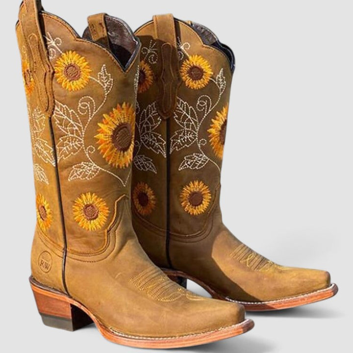 Chiara | Embroidered Cowboy Boot Sunflower